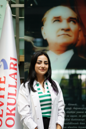 EMİNE KÜBRA METİN